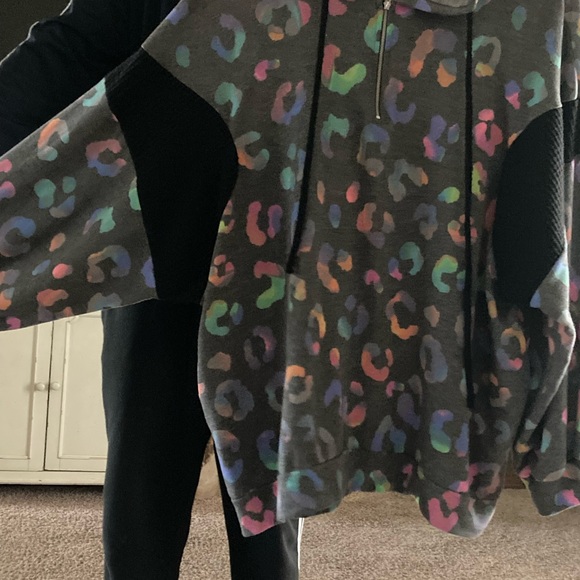 White Birch Athletic Pullover hoodie - Picture 2 of 6